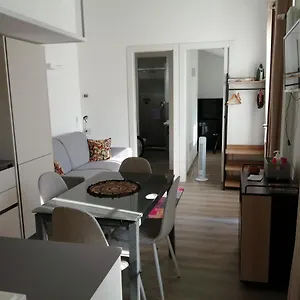 Stefania's Corner, In Apartamento Bérgamo